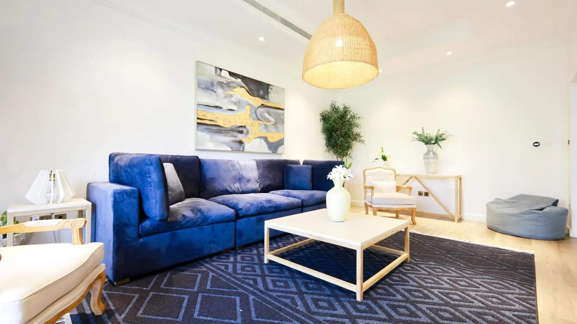 Luxury Villa In Palm Jumeirah Dubai