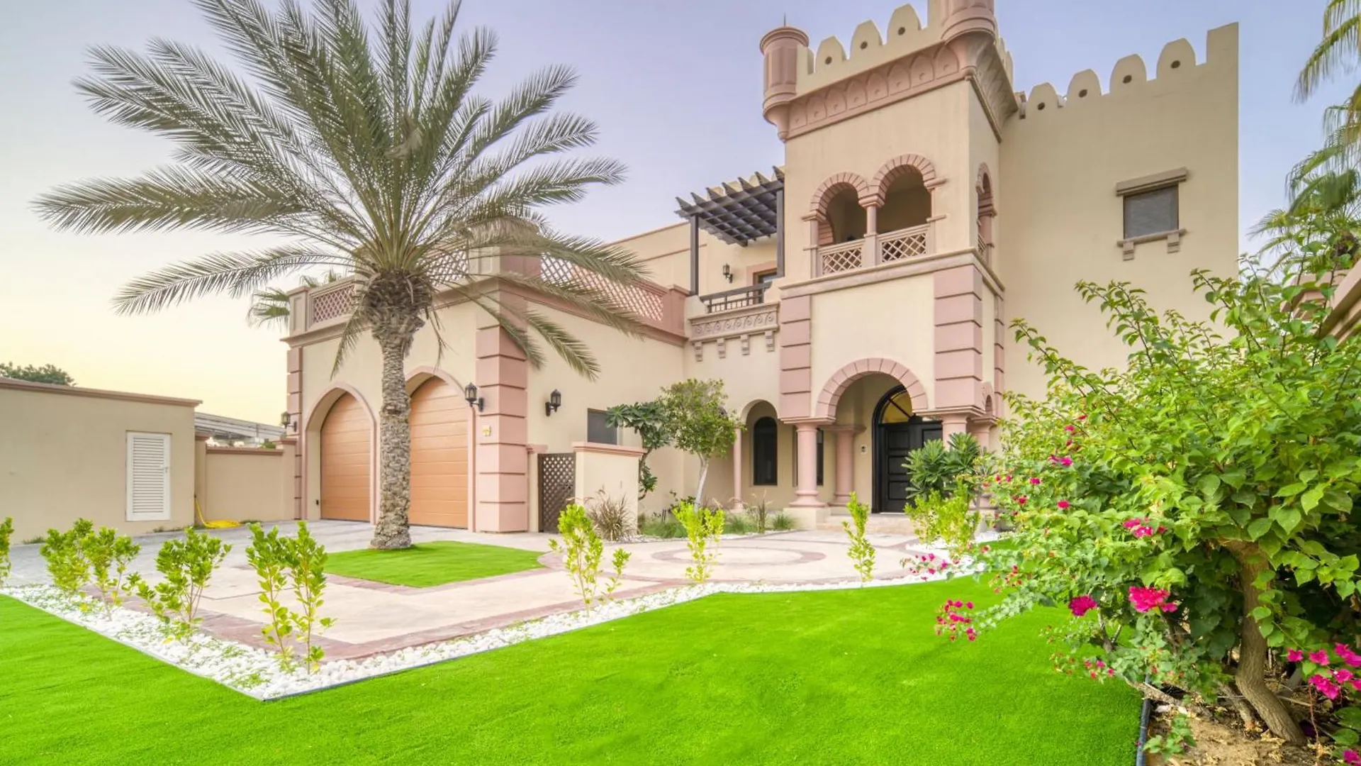 Luxury Villa In Palm Jumeirah Dubai