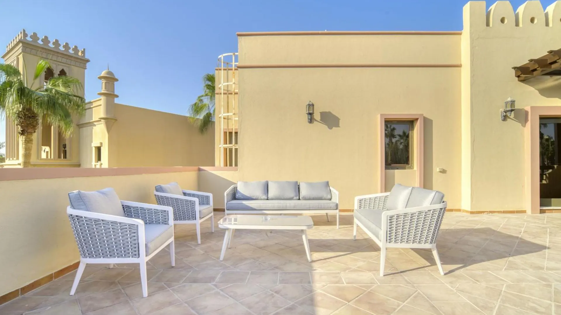 Luxury Villa In Palm Jumeirah Dubai